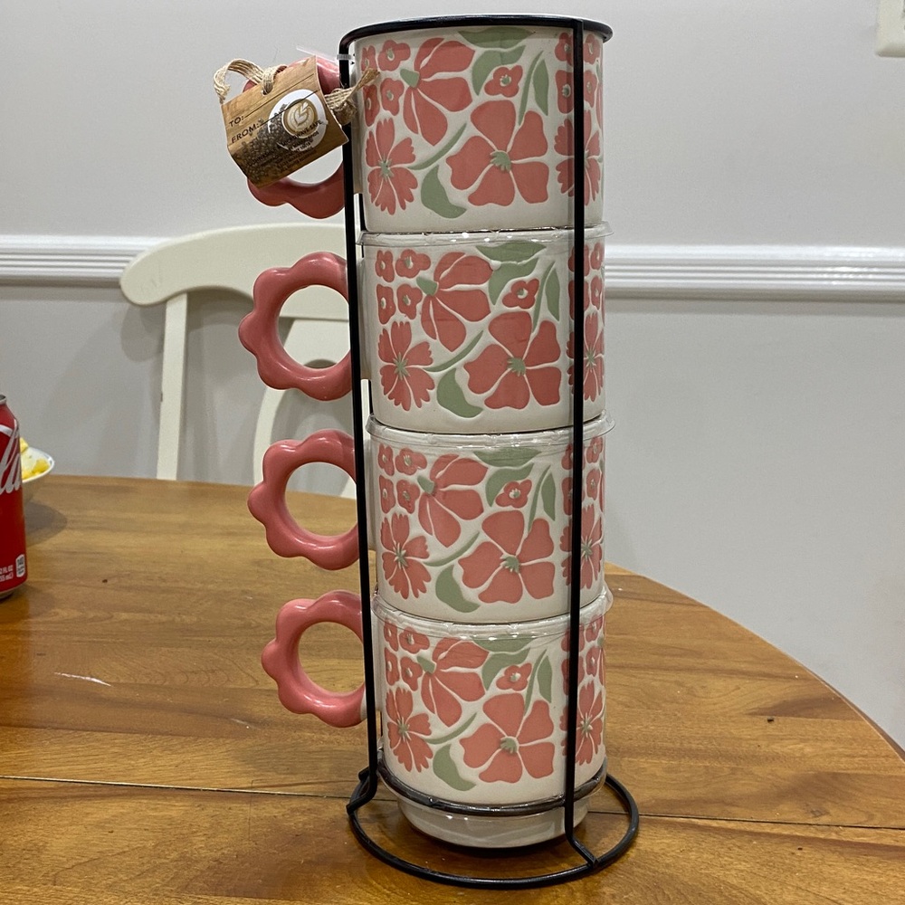 NWT.  Market Finds, set of 4, 12oz., ceramic, stackable mugs and display stand.